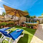Holiday Home Can Canto By Interhome